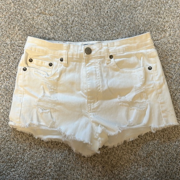 Aeropostale white jean shorts size 4 - Picture 1 of 2